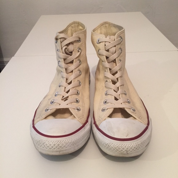 Converse Other - Off White Colored Converse Size 10.5